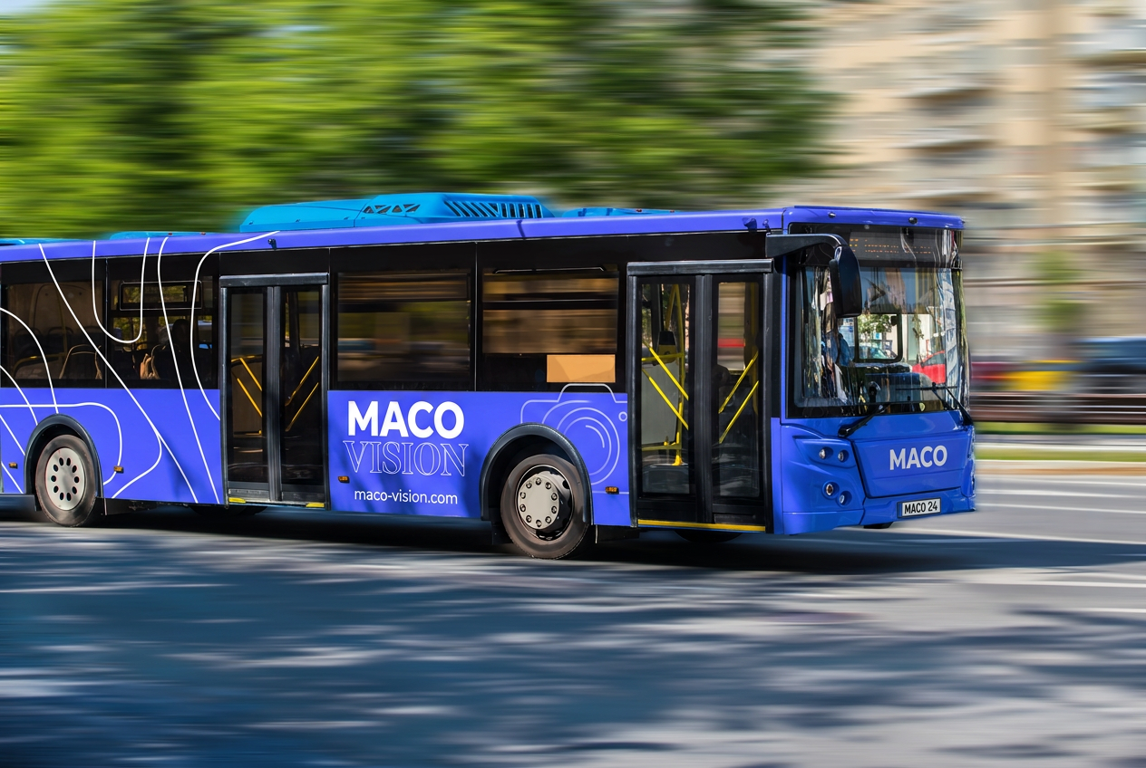 Vollverklebter Bus im MACO Vision Stil